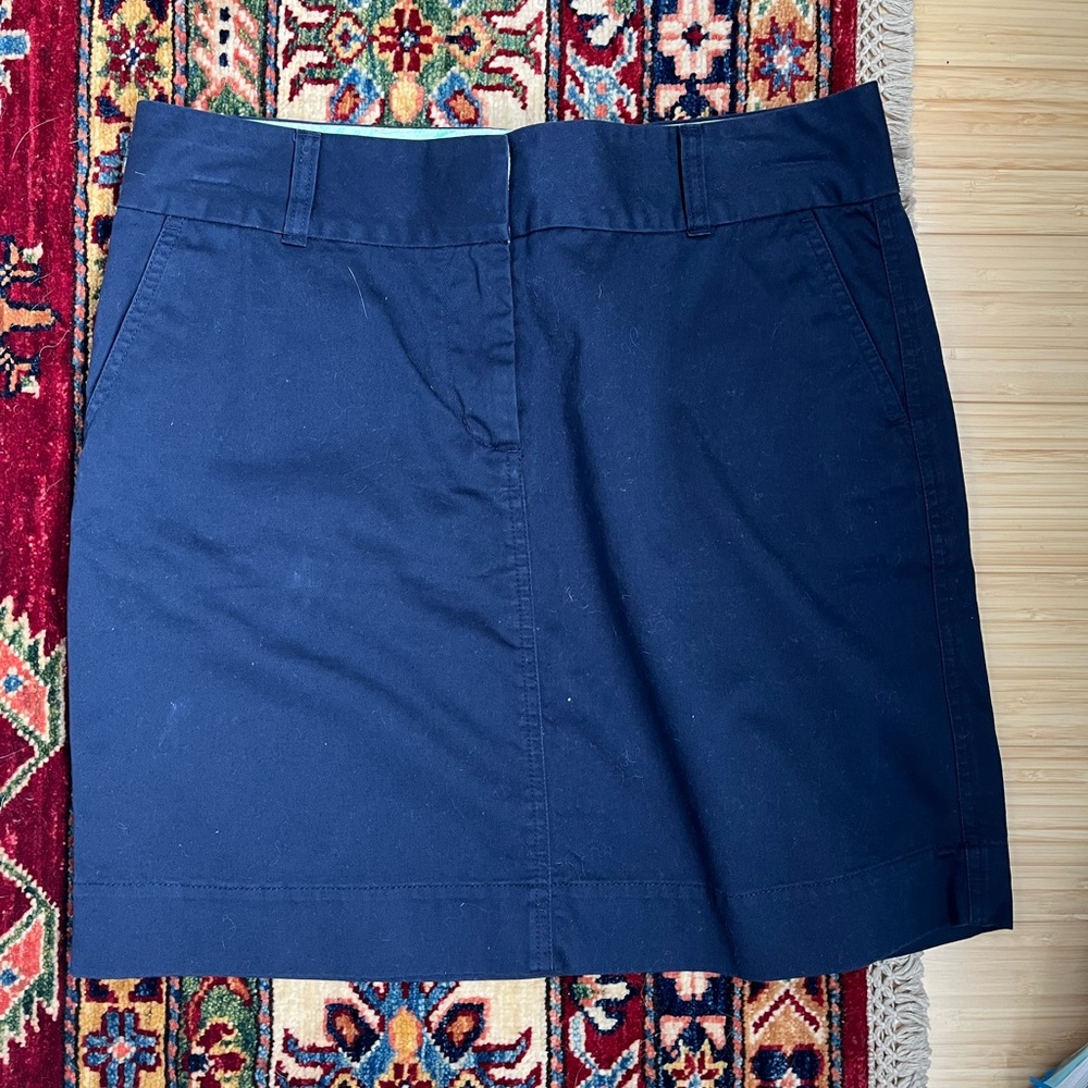 Vineyard vines navy skirt size 8